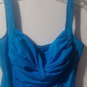Miraclesuit turquoise one piece swimsuit. Sz. 12 tall.